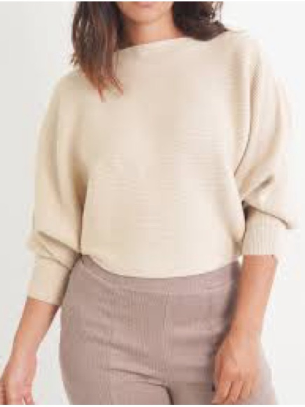 Cream Knit Batwing Sleeve Boatneck Sweater by Suzy Shier Size S